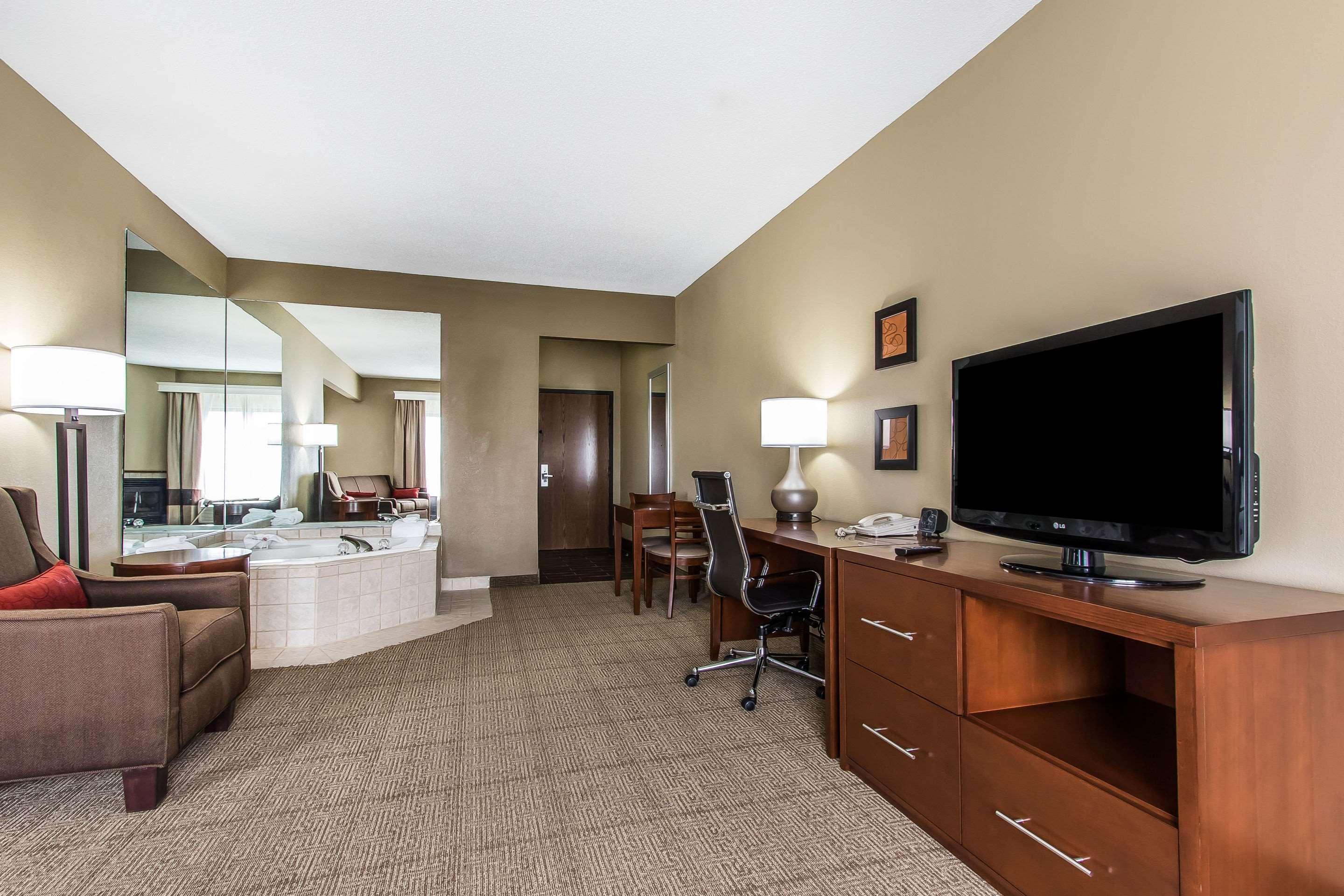 Comfort Suites Effingham Exteriör bild